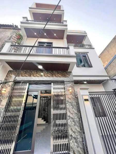 Nhà 3 tầng mới tại Đường Trường Chinh, Nam Định, 64m² giá 3.15 tỷ - Không thể bỏ lỡ!
