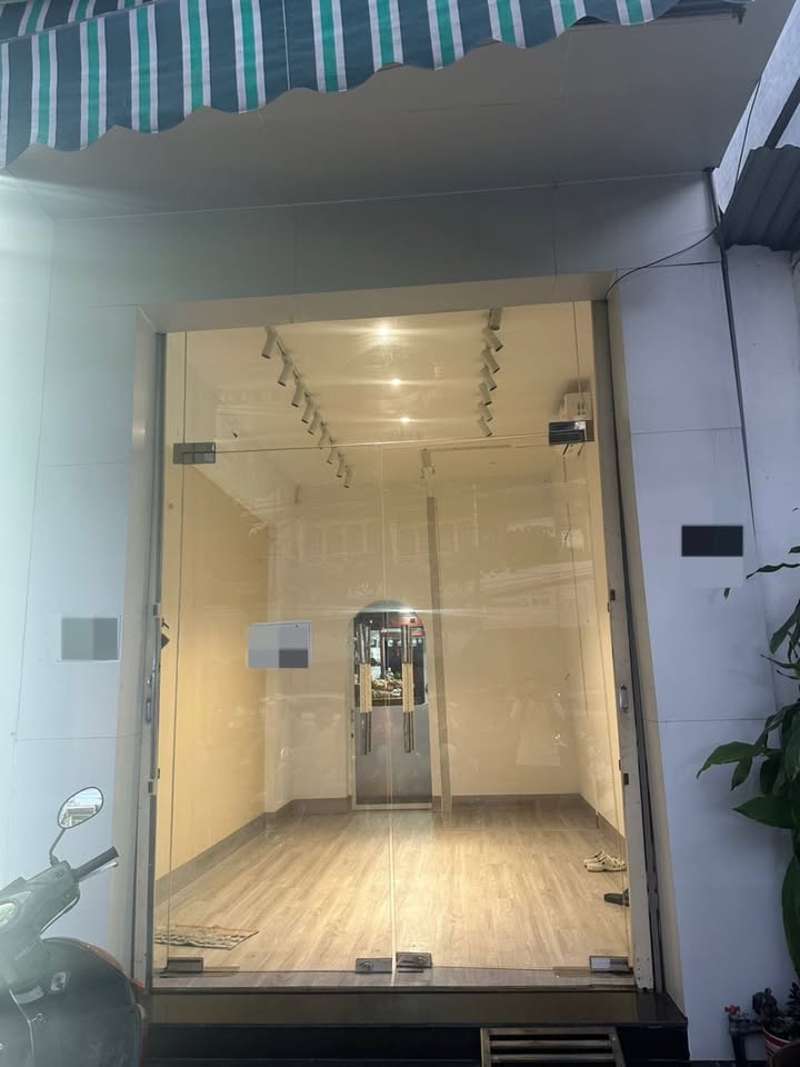 Cho thuê mặt bằng đường Núi Thành, Hải Châu, Đà Nẵng 19m² - Vị trí đắc địa cho kinh doanh!