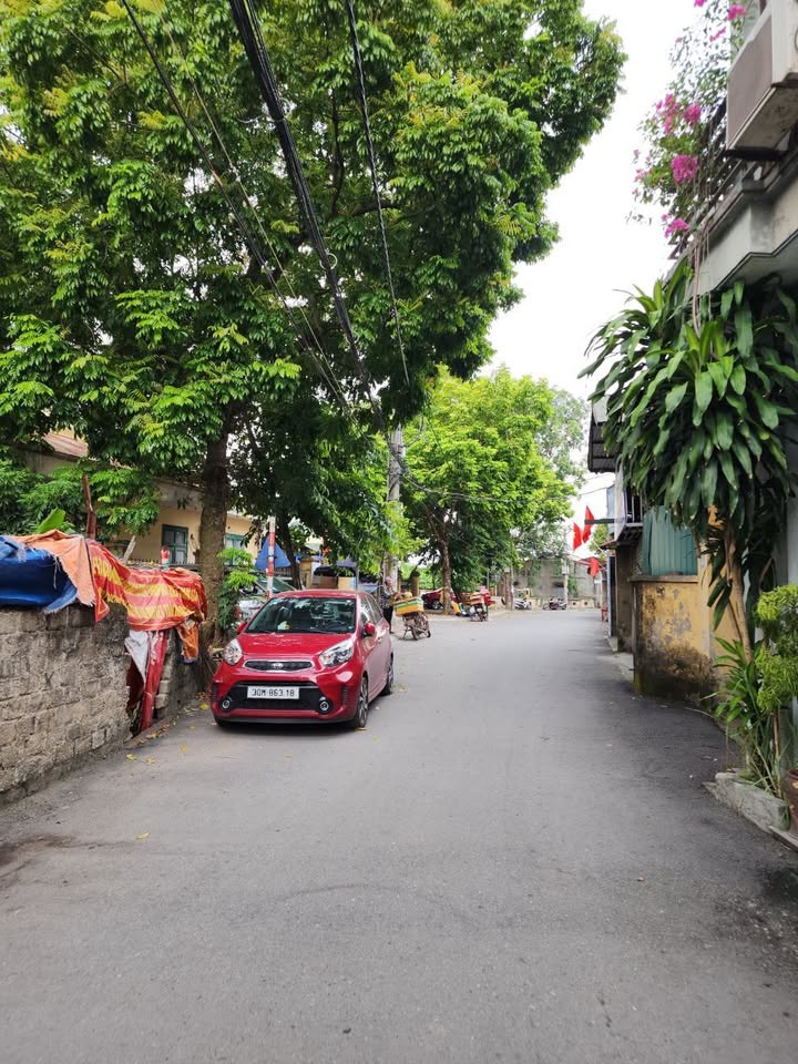 Đất lô góc 76m² Thụy Phương giá 8 tỷ - Mặt tiền thoáng đãng, ô tô tránh nhau!