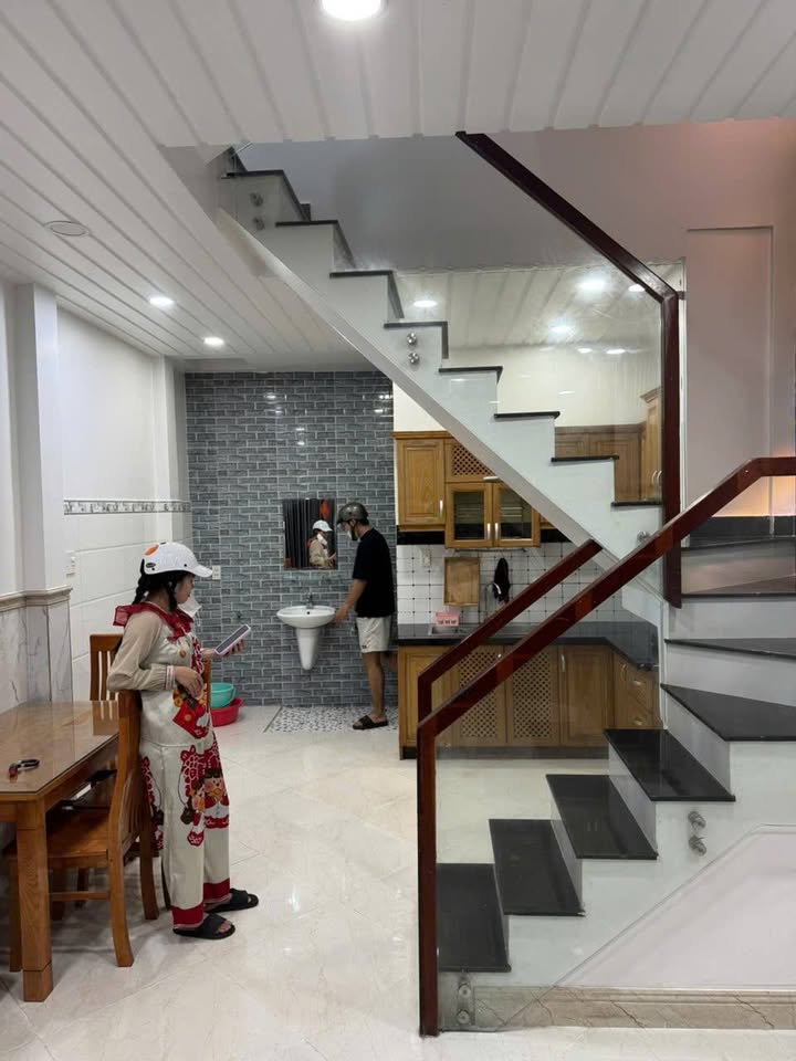 Nhà nguyên căn cho thuê hẻm 1/ Phan Huy Ích, Gò Vấp - 32m² giá 8.5 triệu