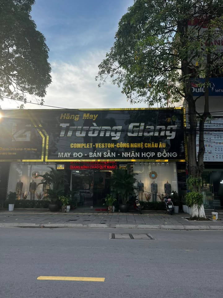 Bán 9 lô đất mặt tiền đường Lê Lợi, Bắc Giang - Diện tích 1000m², giá thỏa thuận!