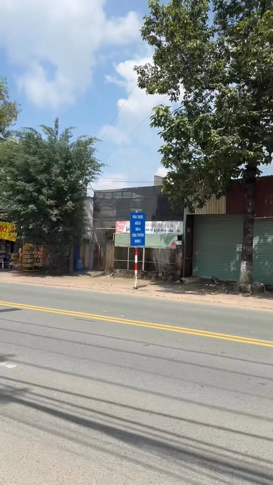 FrontHouse mặt tiền đường Bùi Thị Xuân 170m² giá 6.7 tỷ - Vị trí đắc địa tại Dĩ An!