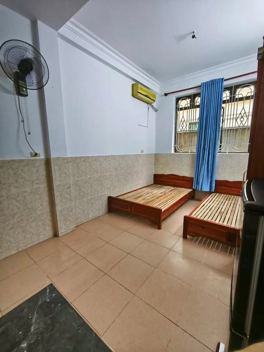 Phòng cho thuê 45 Hào Nam 25m² chỉ 3 triệu - Full nội thất, thuận tiện đi lại!