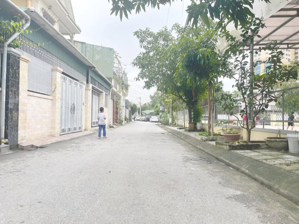 Đất nền Vinh Lộc 62.8m² giá 3.xx tỷ - Vị trí thuận tiện, an ninh tốt!