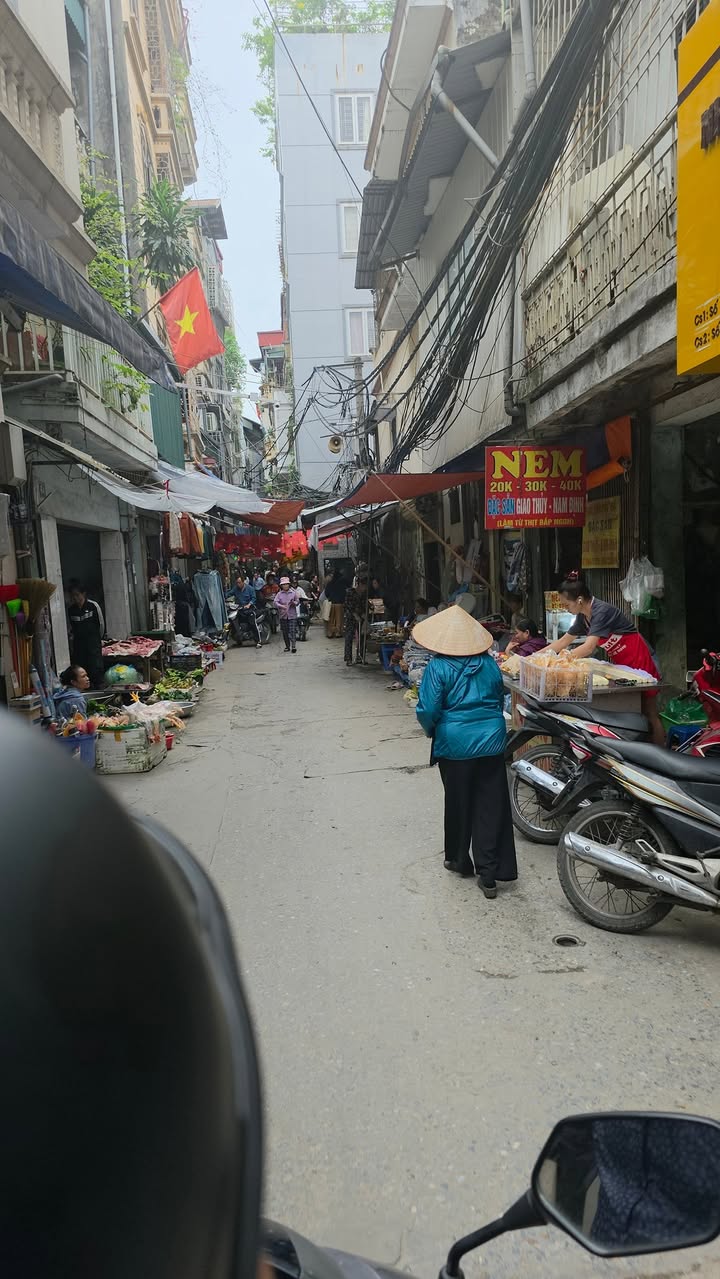 Nhà mặt chợ Kim Hoa Đống Đa 16m² giá 7.25 tỷ - Đầu tư sinh lời ngay!