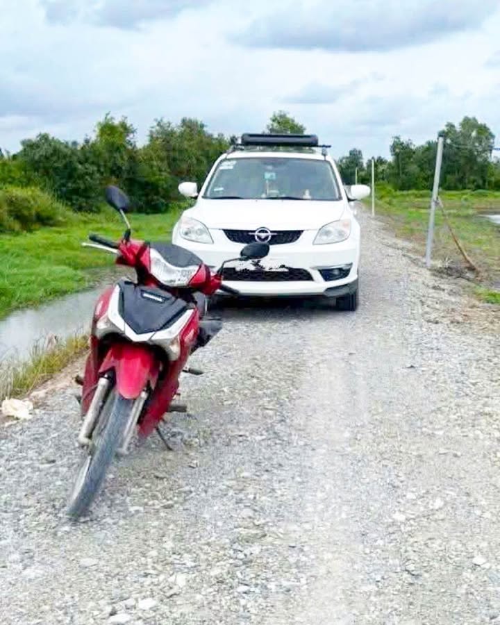 Đất vườn 1000m² mặt tiền view kênh tại Bình Đức - Sổ hồng riêng, giá chỉ 799 triệu!