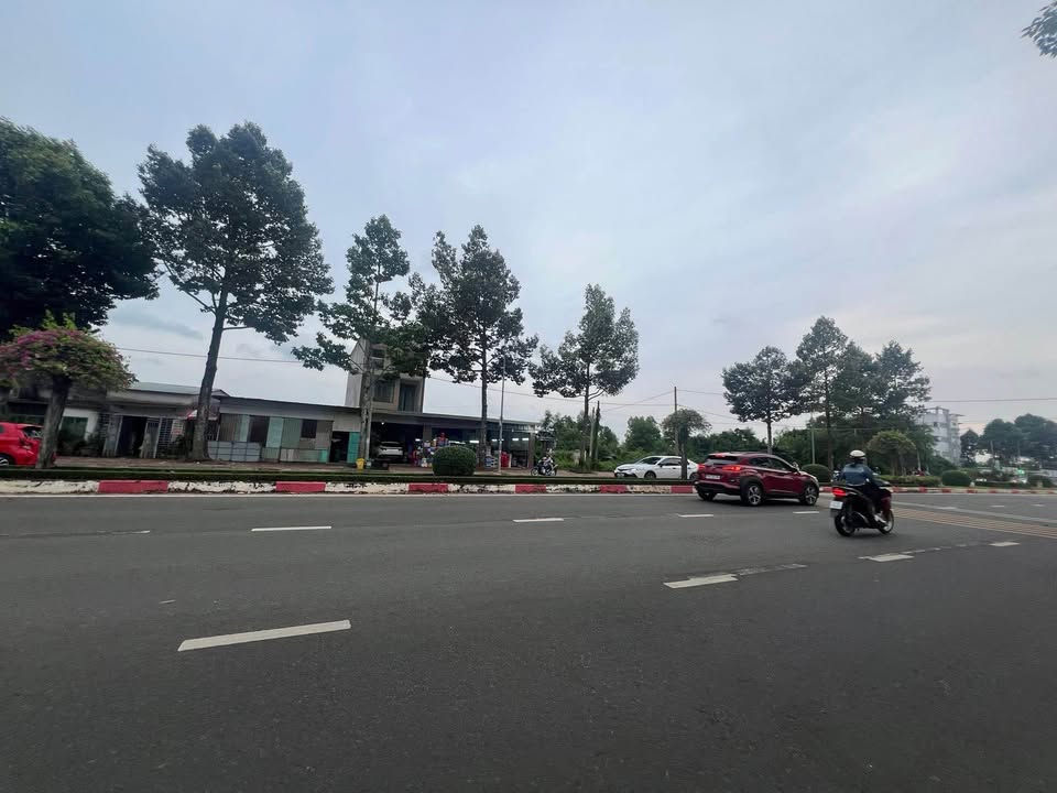 Bán lô biệt thự mặt tiền đường Hùng Vương, Bà Rịa - 452m² chỉ 13 tỷ - Cơ hội đầu tư hấp dẫn!