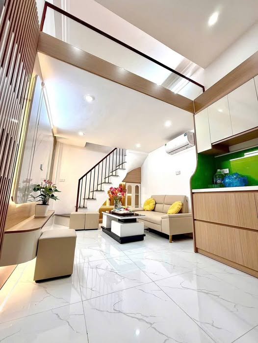 Nhà gần hồ Linh Quang, Đống Đa - 15m² giá 4.8 tỷ - Chính chủ bán gấp!