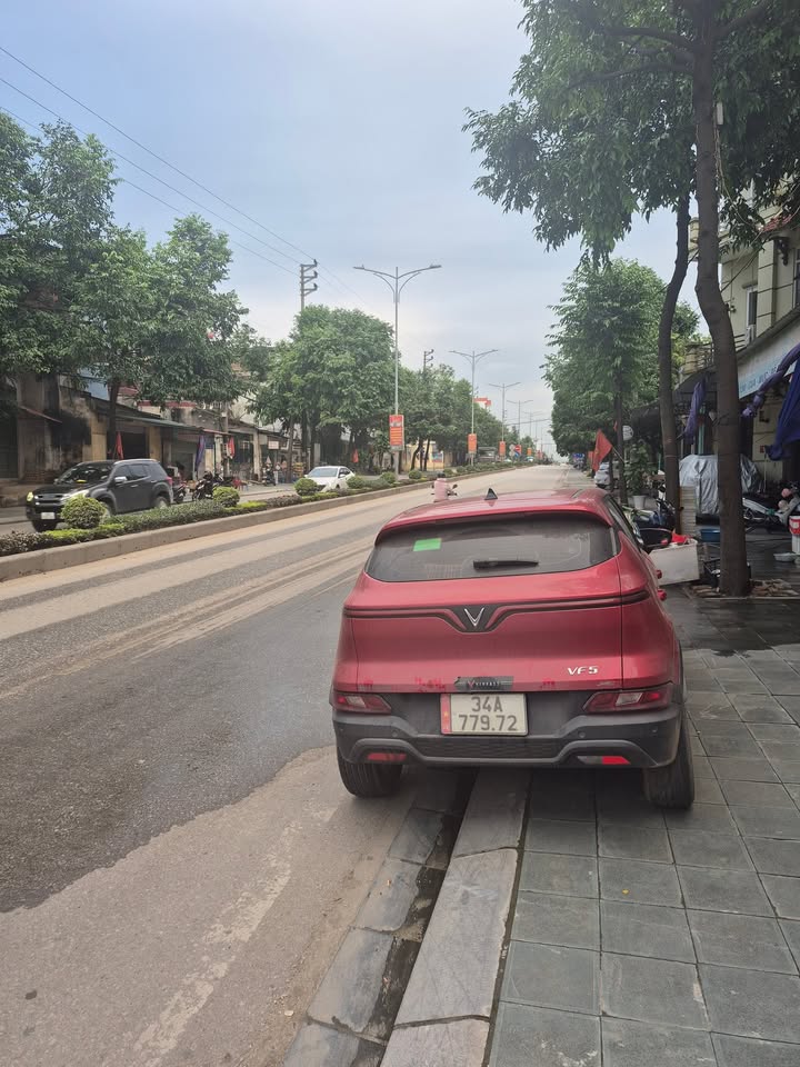 Nhà mặt đường Quốc lộ 18, Chí Linh 68m² giá 2 tỷ - Vị trí kinh doanh đắc địa!