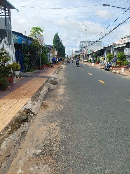 Đất nền Phú Mỹ, 97m² giá 900 triệu - Khu vực an ninh, thuận lợi kinh doanh!