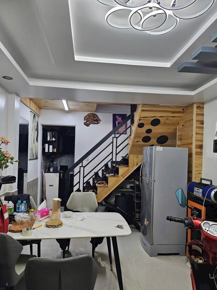 Nhà riêng hẻm xe máy đường Nguyễn Lương Bằng, Đà Lạt 26m² giá 3.78 tỷ - Sổ riêng, xây dựng đẹp!