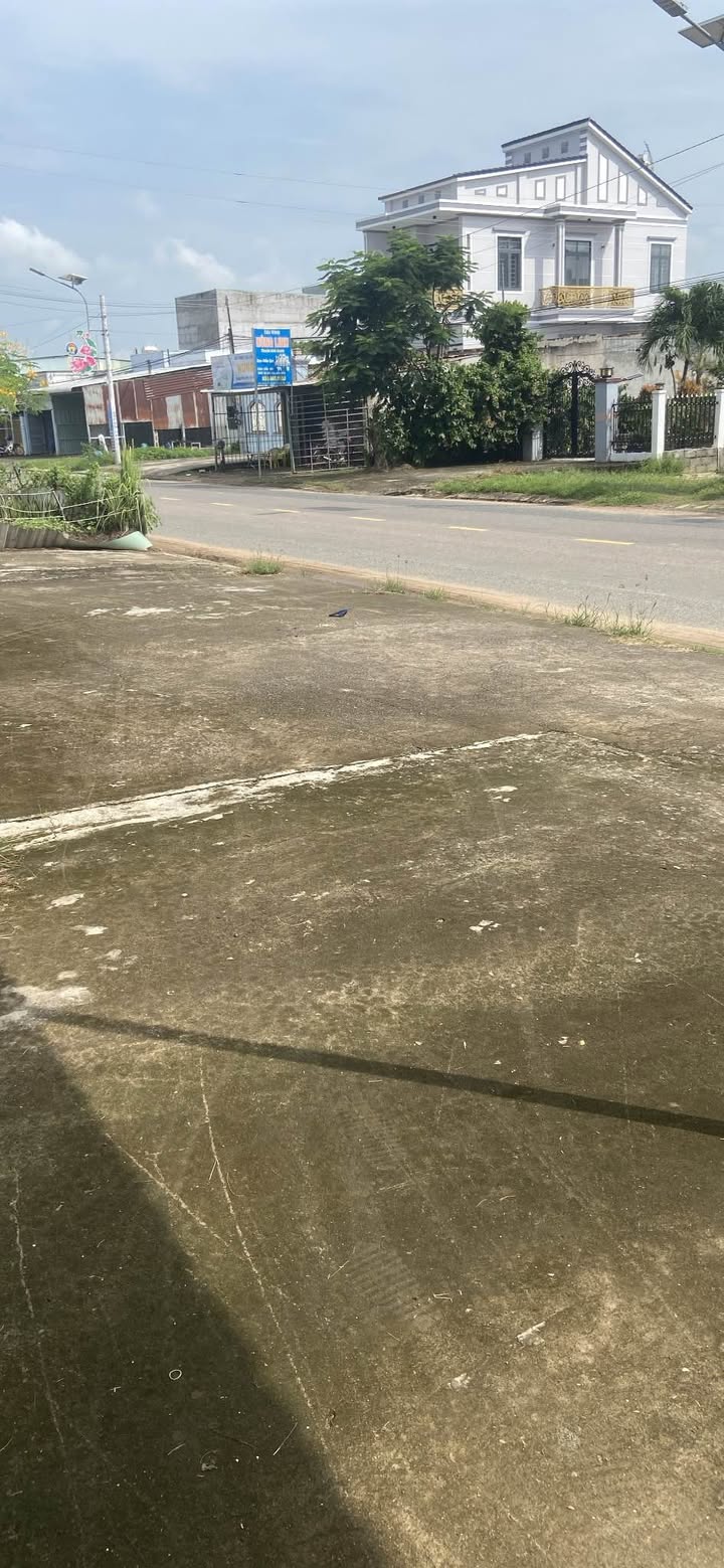 Đất thổ cư mặt tiền Quốc lộ 28, xã Hàm Trí, 150m² giá 1.6 tỷ - Cơ hội đầu tư tuyệt vời!