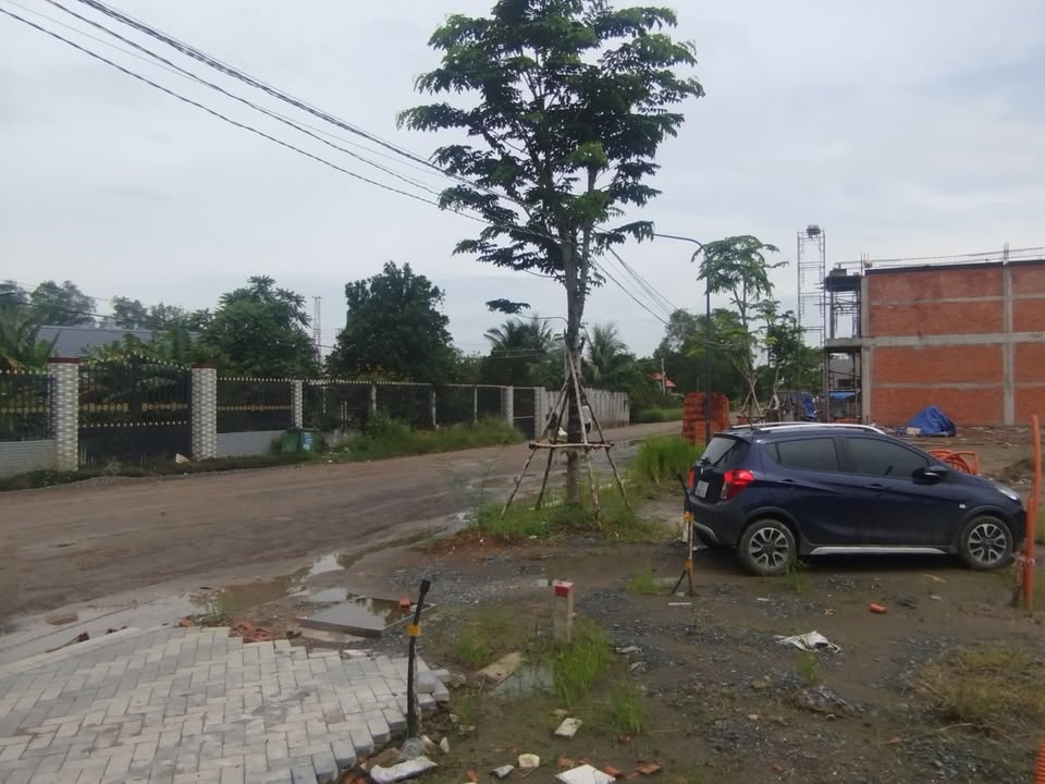 Đất thổ cư 170m² + 1000m² lúa tại Bến Lức - Giá 7 tỷ, thuận lợi đầu tư!