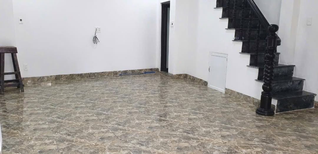 Nhà 3 tầng mặt tiền Nguyễn Tri Phương, Hải Châu, Đà Nẵng - Thích hợp mở văn phòng, giá 15 triệu