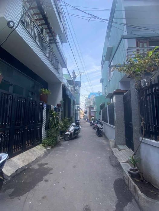 Nhà bán đường Hai Bà Trưng, phường Lê Lợi, Quy Nhơn 74m² - Hướng Đông mát mẻ!