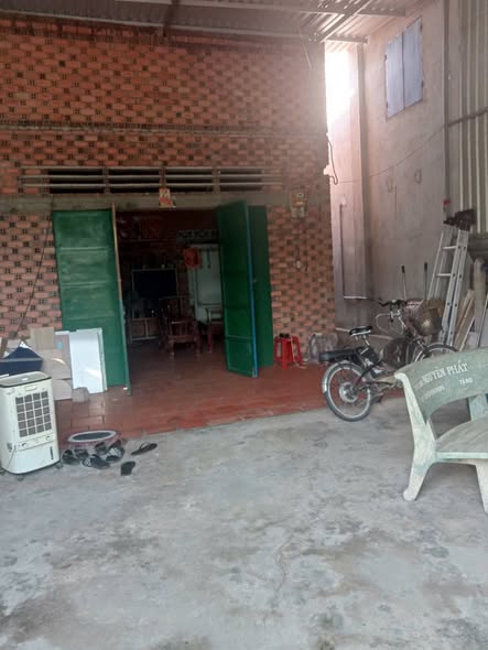 Bán đất tặng nhà cấp 4 tại Tân Vĩnh Hiệp, Tân Uyên, Bình Dương - Sổ hồng riêng, giá chỉ 2.2 tỷ!