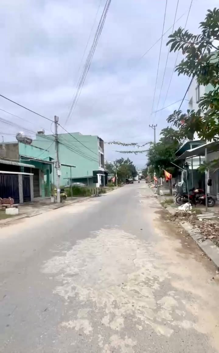 Nhà cấp 4 kèm 2 phòng trọ Hòa Khánh Bắc 95m² giá 4.4 tỷ - Thu nhập ổn định từ cho thuê!