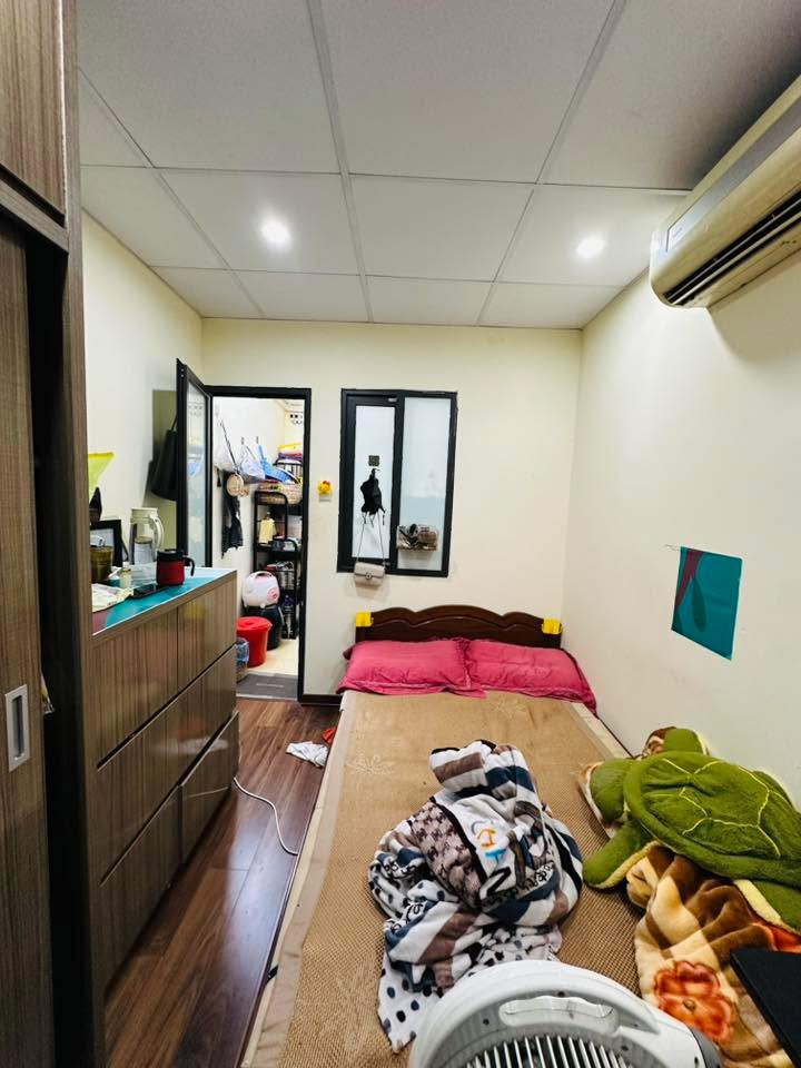 Căn hộ tập thể Quỳnh Mai, Hai Bà Trưng 32m² giá 1.9 tỷ - Sẵn sàng vào ở!