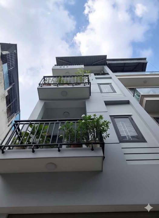 Nhà đẹp Xuân Đỉnh 52m² giá 13 tỷ - Ô tô vào nhà, chờ thang máy!