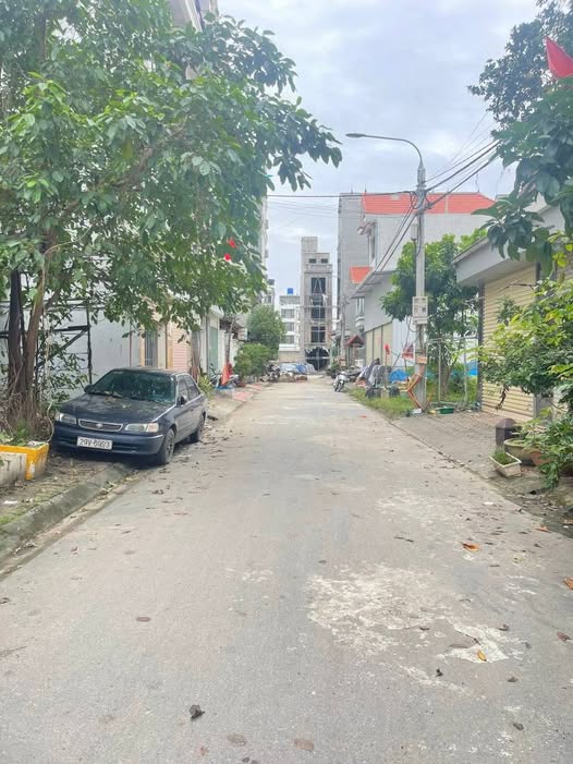 Đất nền Di Trạch Hoài Đức 120m² giá 24.5 tỷ - Vị trí vàng tiềm năng!