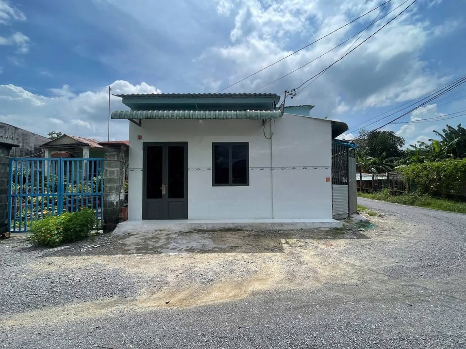 Nhà 40m² Ấp Đình, Tân Phú Trung - Giá chỉ 750 triệu - Sẵn sàng ở ngay!