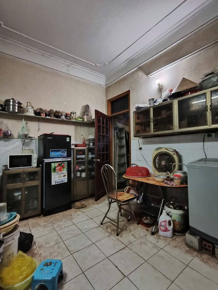 Bán nhà mặt hồ Hạ Đình, Thanh Xuân 50m² giá 21 tỷ - Vị trí đắc địa, kinh doanh thuận lợi!