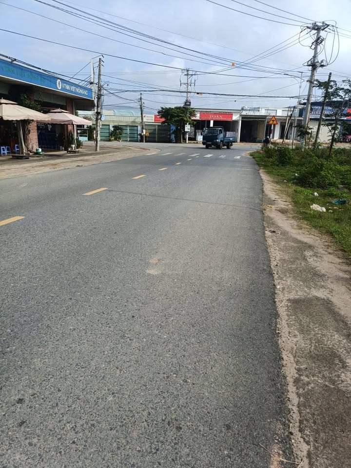 Đất nền Quảng Lập, Đơn Dương 125m² giá 5.5 tỷ - Vị trí kinh doanh sầm uất!