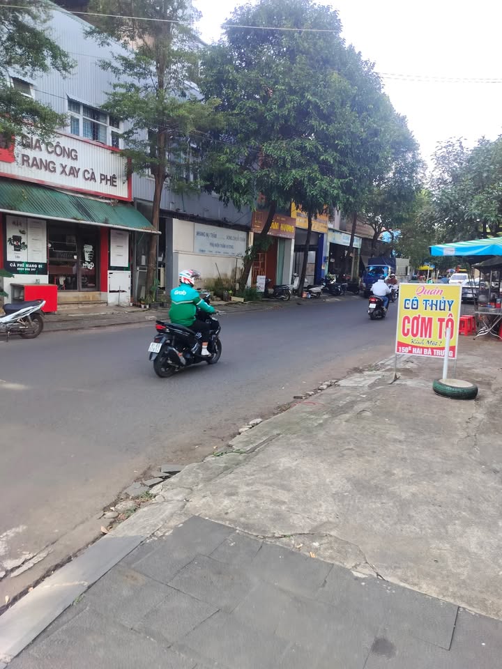 FrontHouse mặt tiền Hai Bà Trưng, TP Pleiku 85m² giá 17 tỷ - Cơ hội đầu tư tuyệt vời!