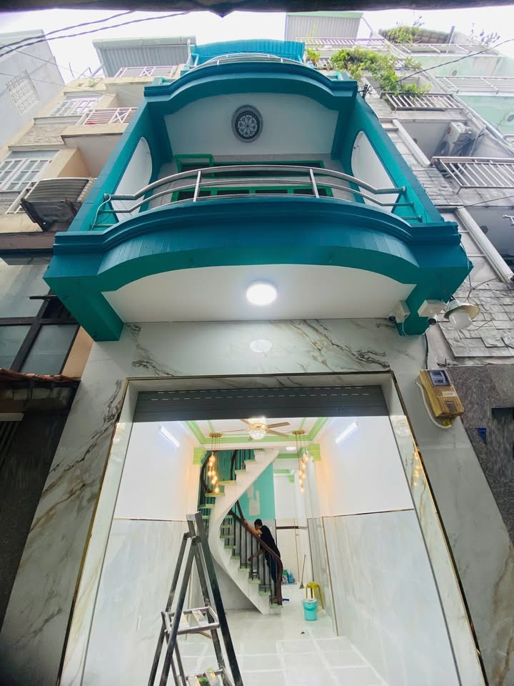 Nhà mới xây 4 tầng Lý Thái Tổ, Quận 10 - 33m² giá 8 tỷ - Sổ đỏ chính chủ!