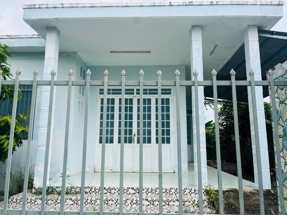 Nhà bán tại phường Hòa Thuận, Châu Thành, 300m² giá 1.5 tỷ - Ô tô vào tận nơi!