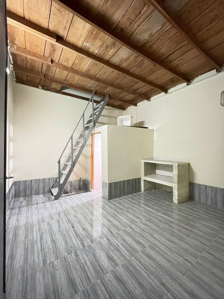 Phòng cho thuê tại hẻm 38 Trần Việt Châu, 1.8 triệu/tháng - Ban công riêng thoáng mát!