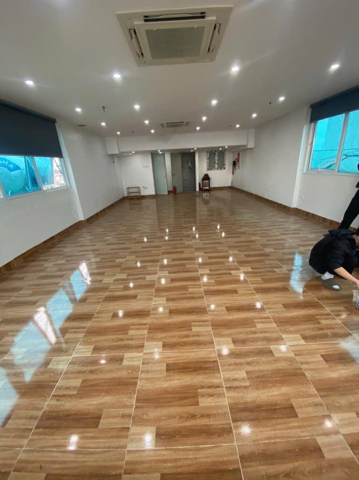 Sàn văn phòng cho thuê đường Nguyễn Hoàng 80m² - Giá chỉ 15 triệu/tháng!