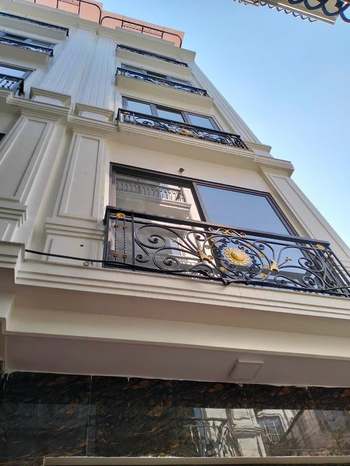 Nhà liền kề cho thuê tại Khu đô thị mới Vân Anh 240m² giá 18 triệu - Tiện nghi đầy đủ, thuận tiện giao thông