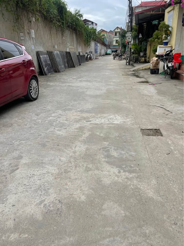 Đất thổ cư Mê Linh 110m² - Gần chợ và trường học, giá tốt thương lượng!