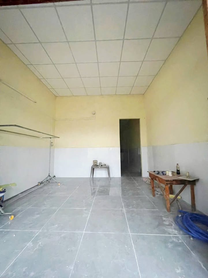 Nhà cho thuê hẻm 11 Đường 3 Tháng 2, Quận Ninh Kiều 60m² giá chỉ 4 triệu - Sẵn sàng vào ở!