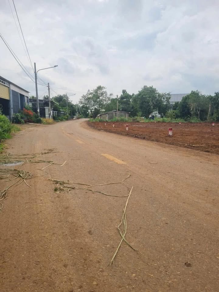 Đất nền Đất Đỏ 190m² giá 875 triệu - Sổ hồng riêng, 2 mặt tiền