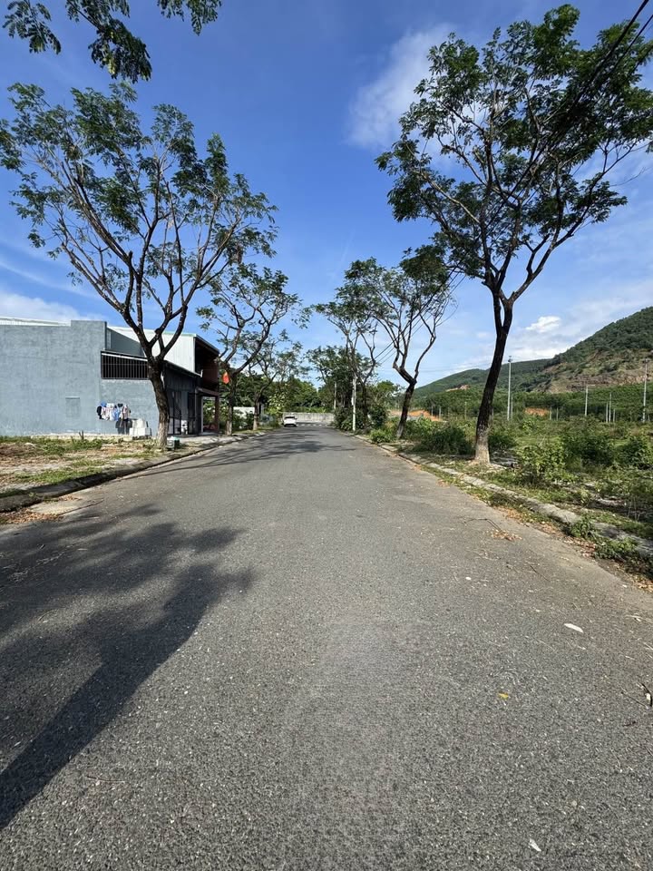 Đất nền Hòa Ninh Đà Nẵng 115m² giá 2.2 tỷ - Đầu tư tiềm năng không thể bỏ lỡ!