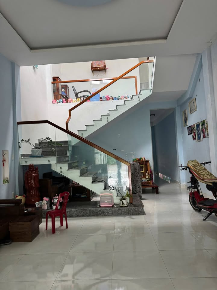 Nhà 2 tầng đường Đào Ngọc Chua quận Liên Chiểu 100m² giá 3.8 tỷ - Đầy đủ công năng cho gia đình!