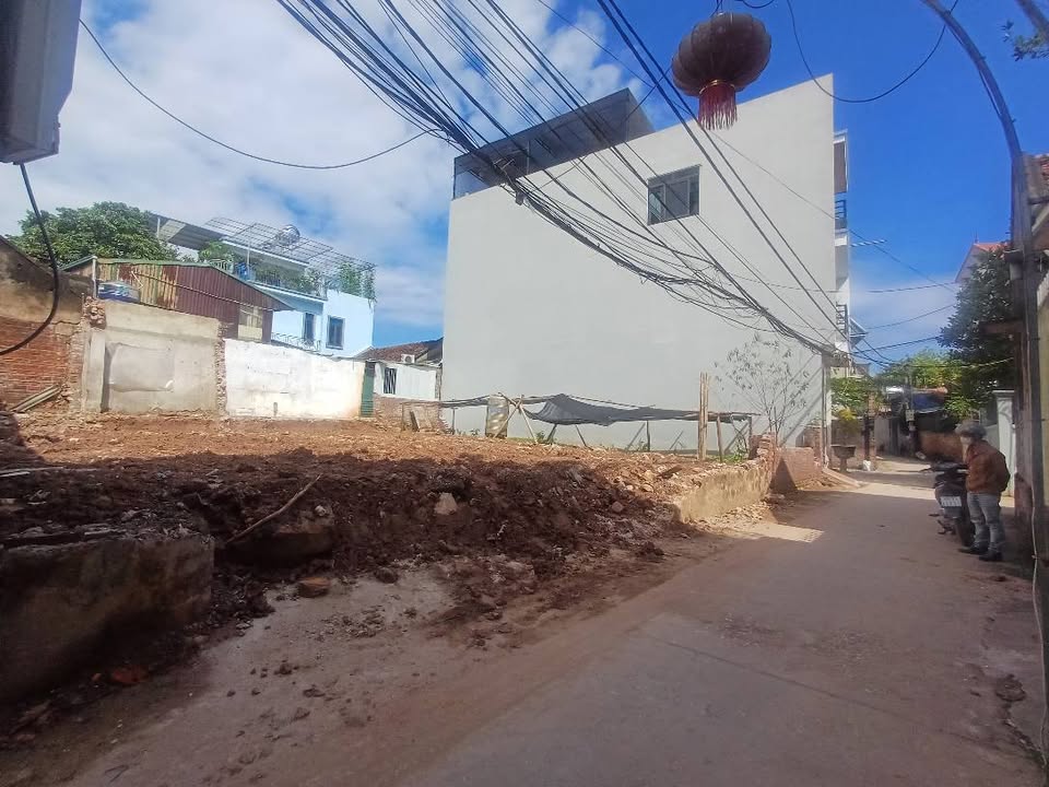 Đất thổ cư Chúc Lý, Chương Mỹ 165m² - Gần chợ và tiện ích đầy đủ!