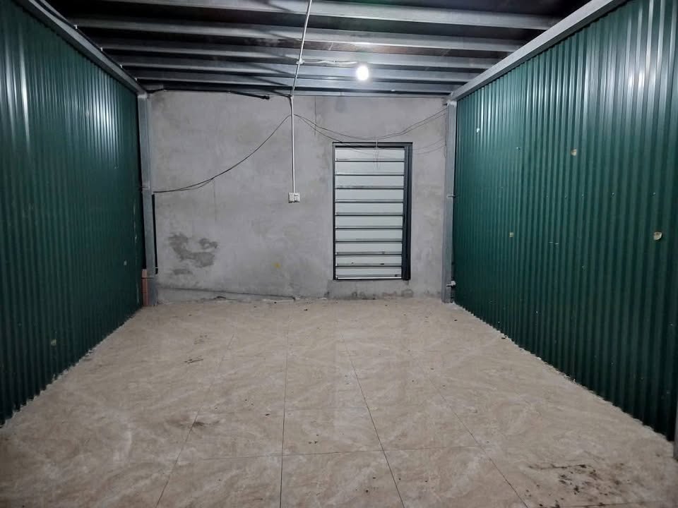 Kho cho thuê đường Nguyễn Xiển 50m² giá 4.5 triệu - Tiện lợi cho việc kinh doanh!