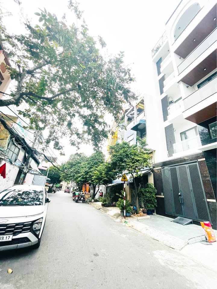 Căn hộ dịch vụ Cống Lở 130m² giá 13.2 tỷ - Tiềm năng đầu tư lớn!