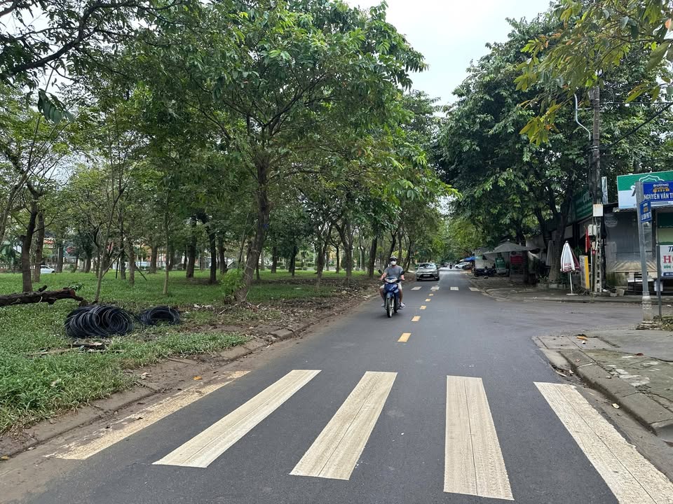 Nhà mặt tiền La Sơn Phu Tử, Tây Lộc, Huế 99m² giá 5 tỷ - Chính chủ bán gấp!