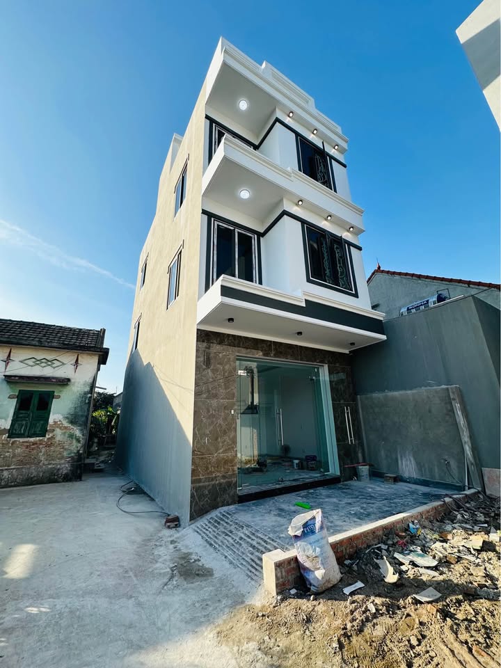 Căn nhà độc lập 3.5 tầng tại An Dương 61m² giá 2.55 tỷ - Cơ hội vàng cho gia đình!