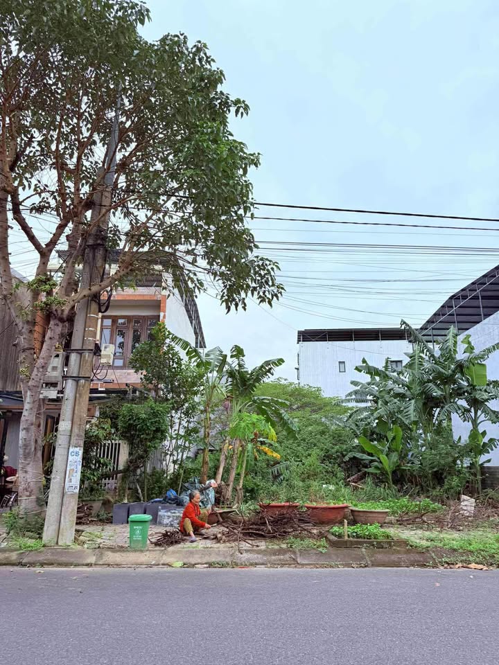 Bán đất Đô Đốc Lộc, Hòa Xuân 113m² giá 6.1 tỷ - Vị trí đắc địa cho kinh doanh!