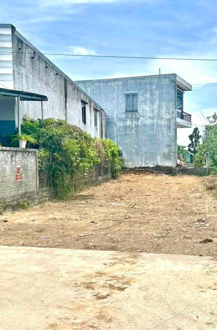 Đất nền Đại Hiệp 120m² giá chỉ 700 triệu - Vị trí đắc địa bên chợ!