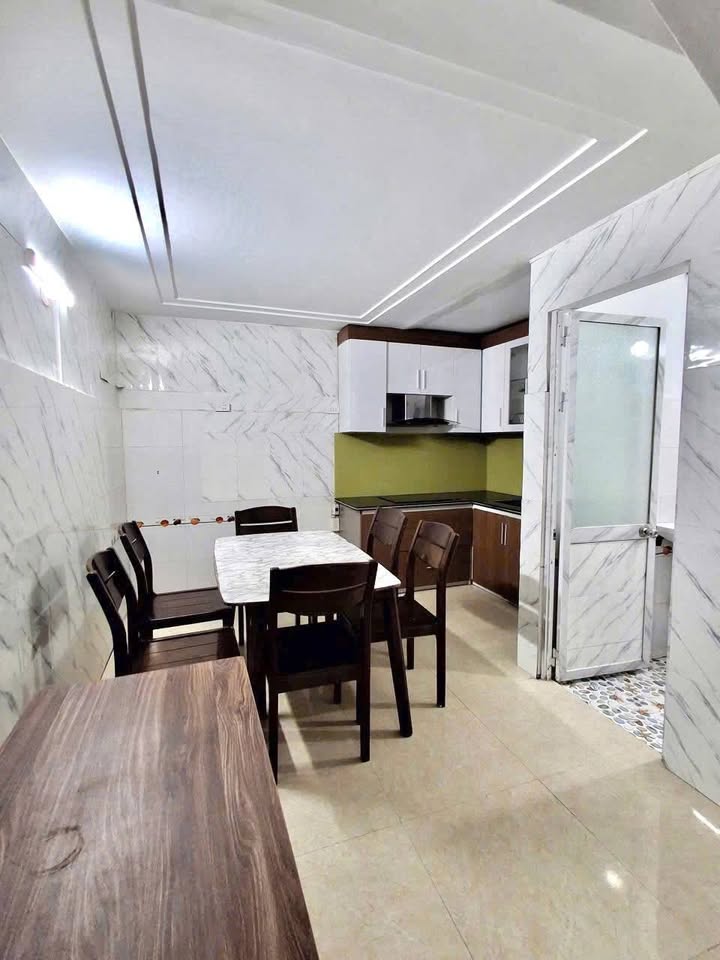 Nhà Phương Lưu Hải Phòng 52m² giá 2.78 tỷ - Sân cổng riêng ô tô đỗ sát nhà!