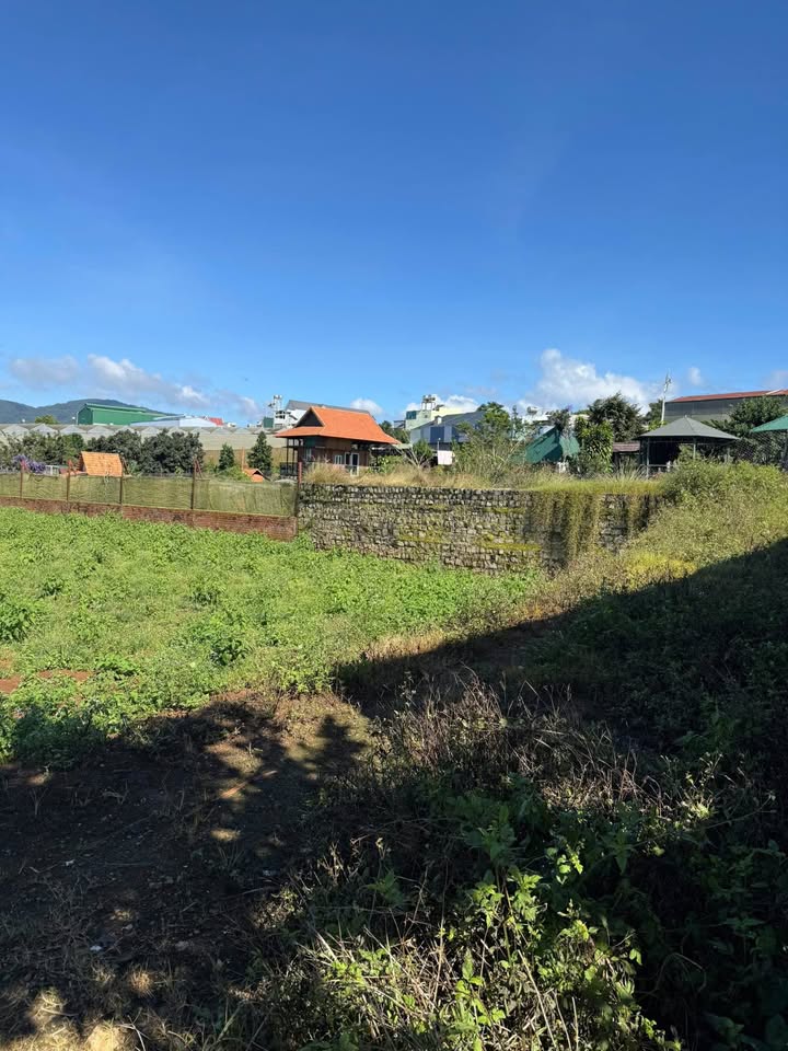 Đất Ka Đô 14400m² giá 2.7 tỷ - Cơ hội đầu tư hấp dẫn!