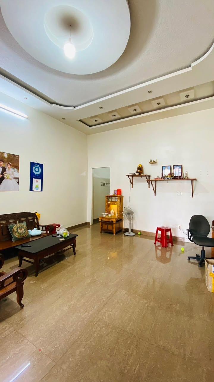 Nhà mặt tiền đường Trường Chinh, Đức Trọng 127m² giá 4.6 tỷ - Sẵn sàng giao dịch!