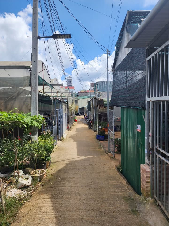 Đất nền Đà Lạt 100m² giá 1.35 tỷ - Chính chủ bán gấp!