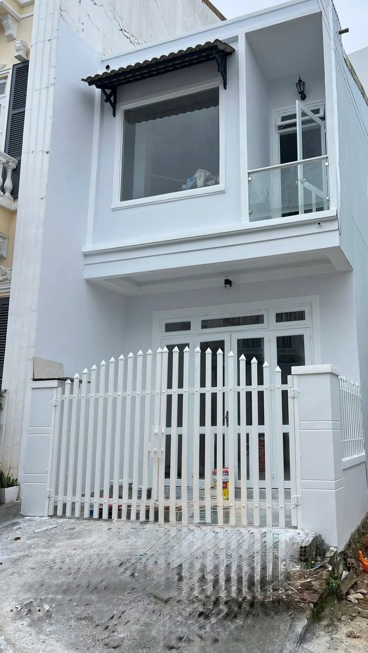 Nhà phố Đà Lạt 65m² giá 5.3 tỷ - Không gian sống lý tưởng cho gia đình nhỏ!